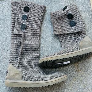 UGG Classic Cardy Knit Gray Boots  size 8